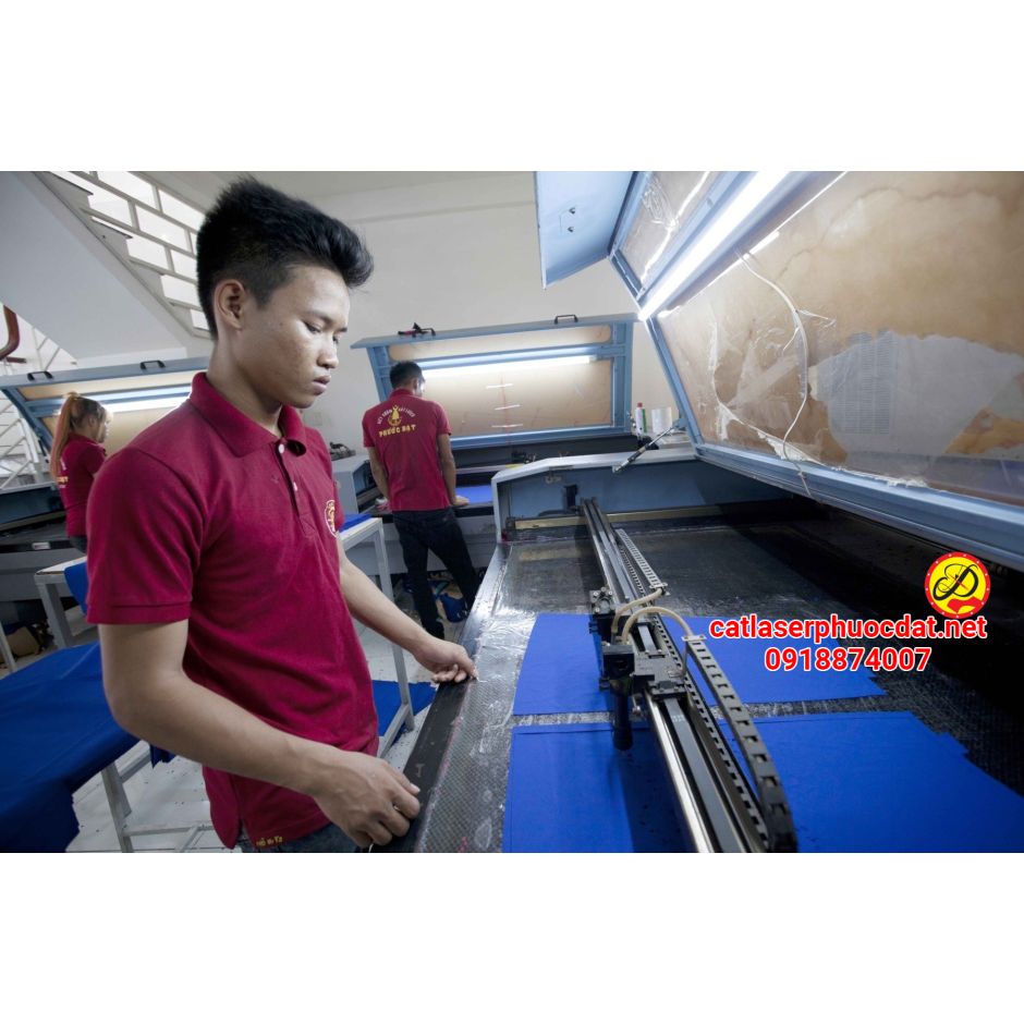 CĂT LASER TRÊN VẢI 