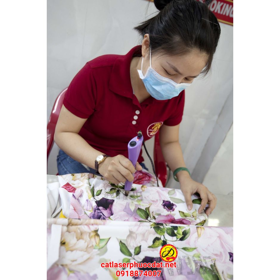 CĂT LASER TRÊN VẢI 