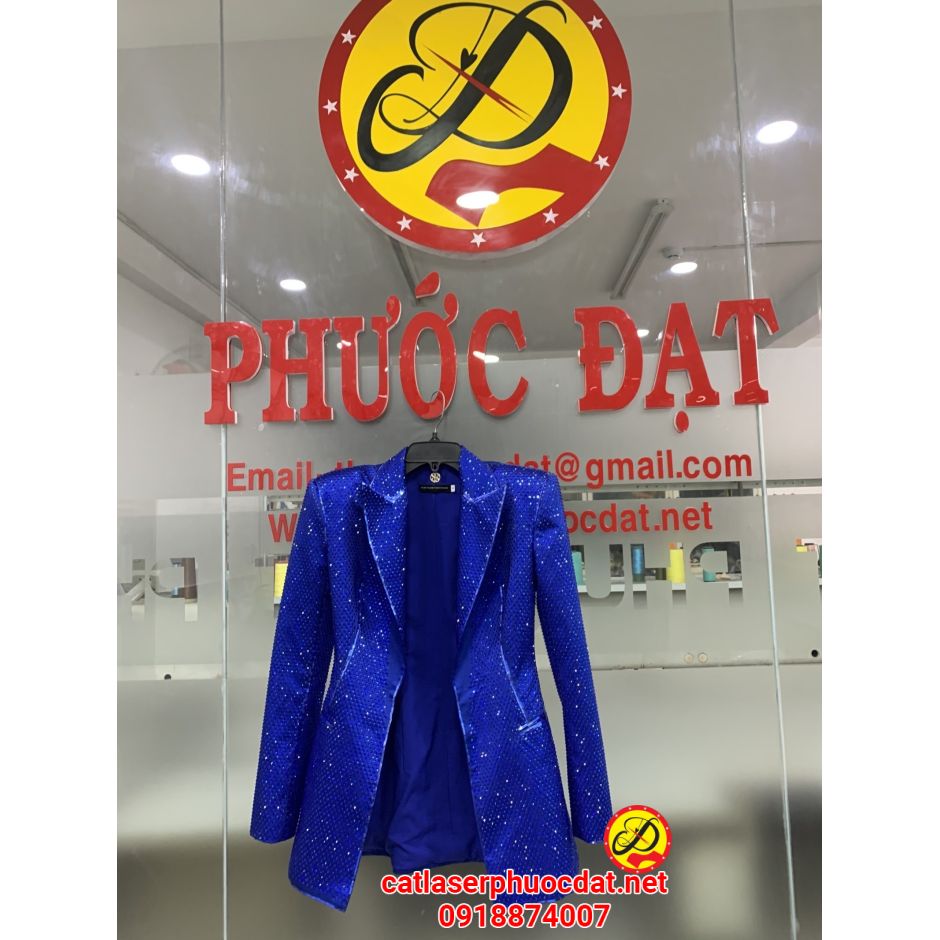 CĂT LASER TRÊN VẢI 