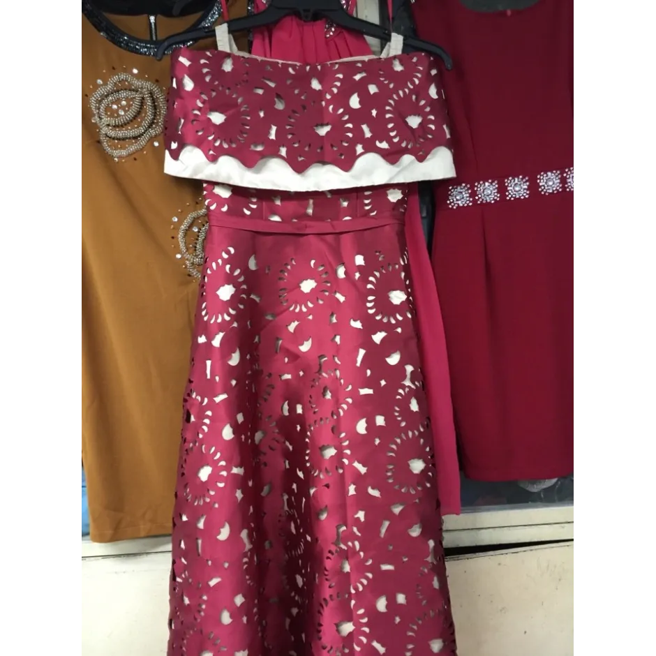 Cắt laze trên áo